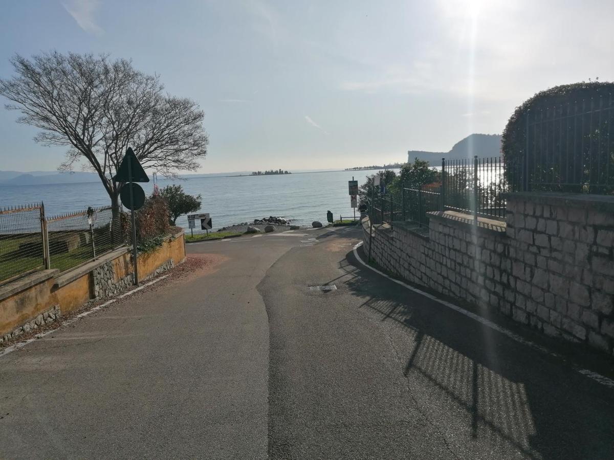 Bilocale Papavero, Magnolia O Girasole San Felice del Benaco Exteriör bild